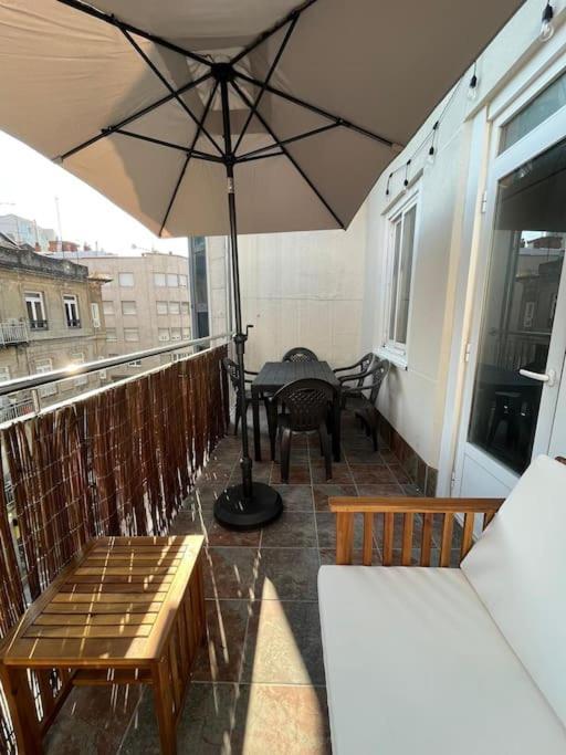 Апартаменты Atico Vintage Con Terraza Виго Экстерьер фото